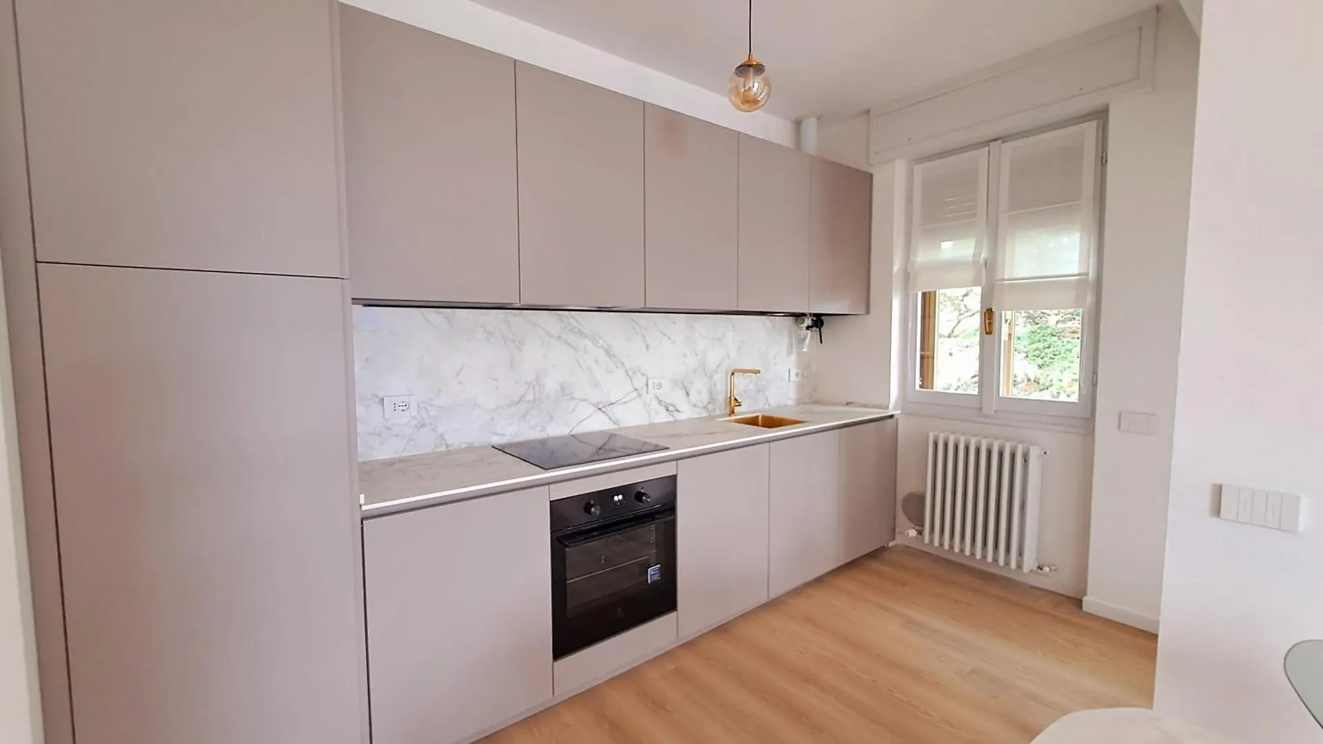 Apartment Golden Lake View Lierna Italy